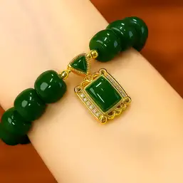 Imagine Brățară jad verde cu medalion