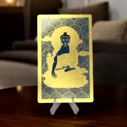 Imagine Card Buddha medicinei cu pasăre Garuda