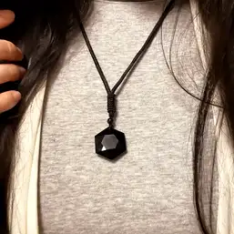 Imagine Colier obsidian stea cu șase colțuri