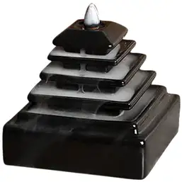 Imagine Fantana backflow Piramida cu efect de cascada