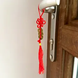 Amuleta cu 3 monede chinezesti norocoase