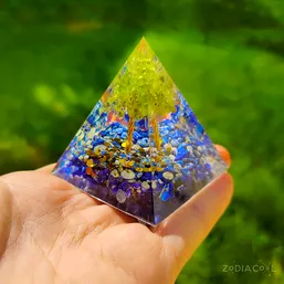 Piramida orgonica Lapis Lazuli Peridot