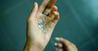 Imagine  Ai Inelul lui Saturn în palmă? Iată de ce unele persoane se căsătoresc greu și au dorința de singurătate