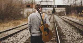 Imagine  Tocmai te-ai despărțit de partenerul de viață? Respectă aceste 4 legi nescrise ale singurătății!