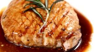 Imagine  Friptura de porc: cotlet de porc în sos dulce-acrisor