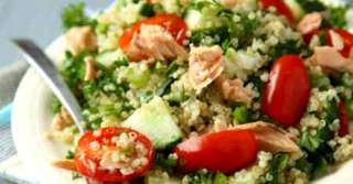 Imagine  Rețete vegetariene - Salată de quinoa cu năut, sparanghel și sfeclă