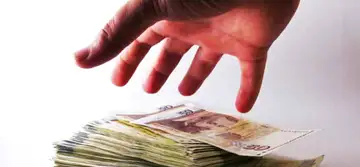 O încercare pe partea financiară pentru CAPRICORN, generată de Eclipsa de Lună din 27 Iulie 