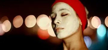 Cremă antirid făcută în casă – efect comparabil cu cel al injecțiilor cu acid hialuronic!
