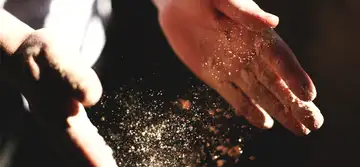  Încredere și șansa de a avea succes. Tu cât de norocos ești în funcție de Linia Soarelui?