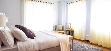 Vrei o viata linistita? Pune in practica aceste idei feng shui in dormitor!