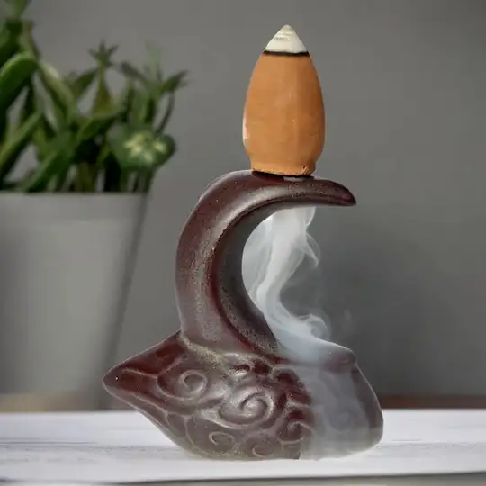 Mini fantana Semiluna cu norisori, suport conuri, ceramica 5.5 cm