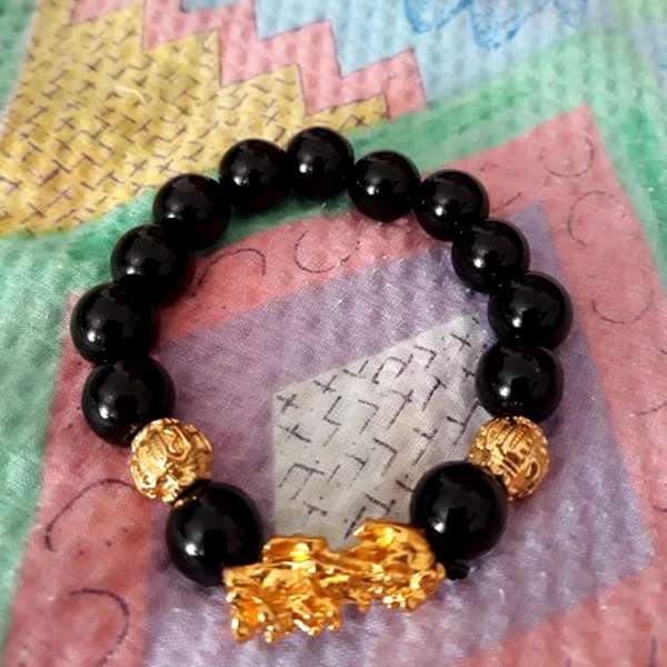 Bratara Pi Xiu cu mantre pe piatra obsidian tratat 14 mm, pentru atragerea bogatiei si noroc, elastica negru cu auriu