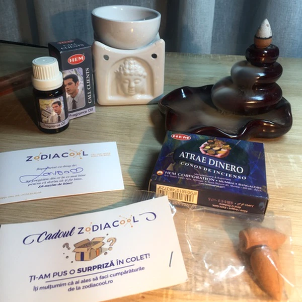 Fantana fum backflow, 3 pietre Zen simbol al relaxarii, set suport cu 2 conuri fumigene parfumate cu efect de gheata calda, negru rosu