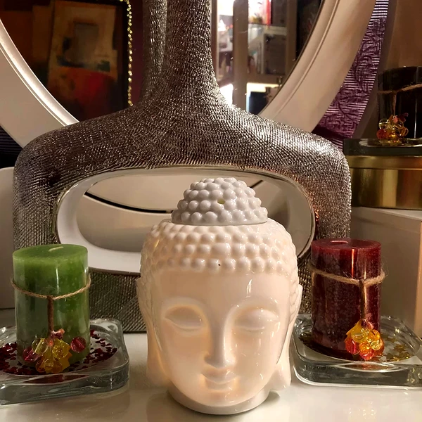 Lampa aromaterapie Buddha, vas mare pentru ardere lumanare si ulei sau tamaie, ceramica alb 14 cm