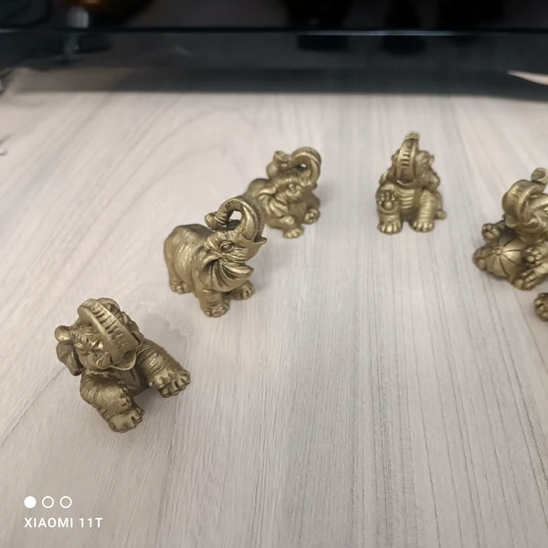 Set 6 elefanti norocosi, decoratiuni feng shui casa pentru dragoste si noroc, auriu