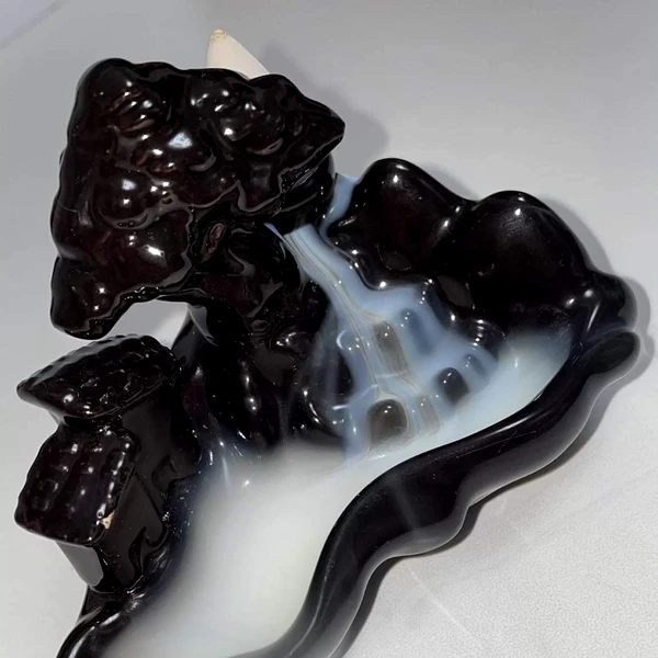 Fântână Pești, suport de aromaterapie cu 2 conuri backflow, ceramică 7.5 cm negru