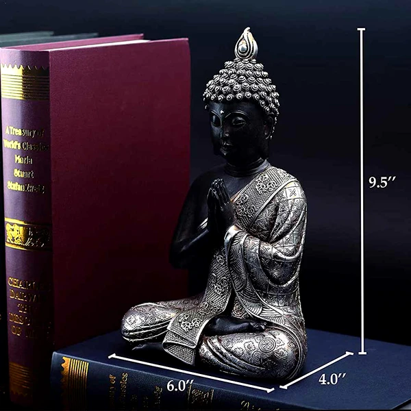 Statueta buddha in meditatie, simbol de decor preferat pentru energie pozitiva si ajutor divin, negru cu argintiu 10 cm