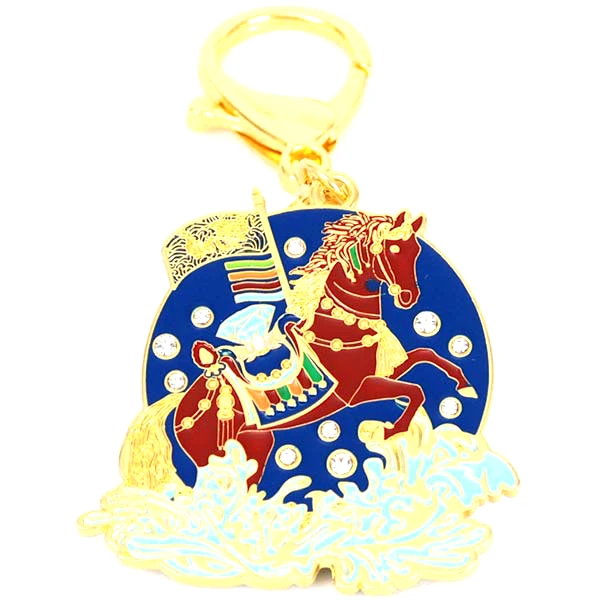 Amuleta succes breloc cu Calul de vant Lung Ta, pentru amplificare putere interioara si de munca, metal calitate