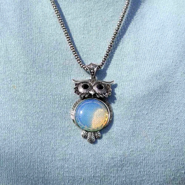 Pandantiv Cuart Opal bufnita, lantisor tennis, piatra 3.5 cm