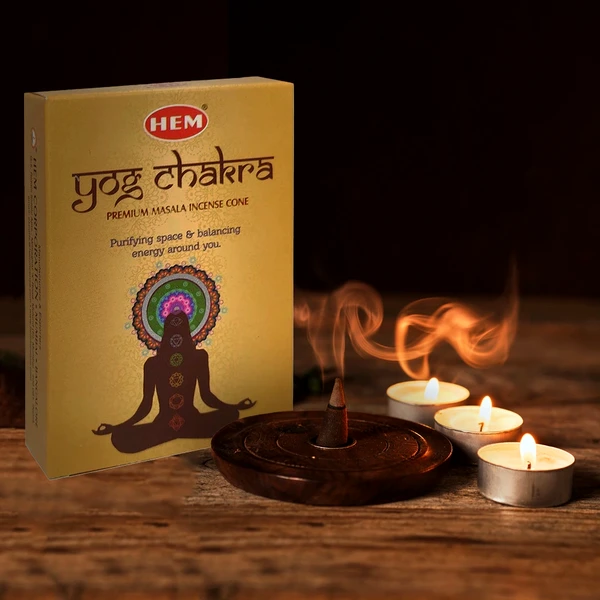 Conuri parfumate premium Yog Chakra, gama HEM profesional, suport metalic inclus, 10 conuri aromaterapie, aroma lemnoasă