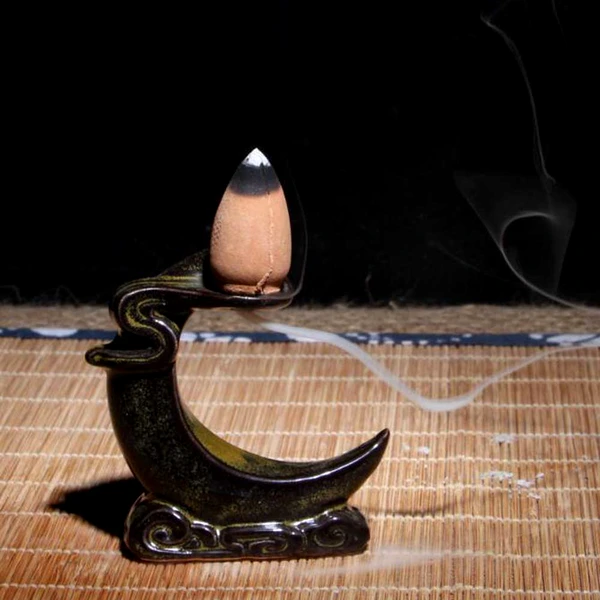 Fântână Semilună mini, suport aromaterapie pentru conuri backflow, ceramică negru 5 cm