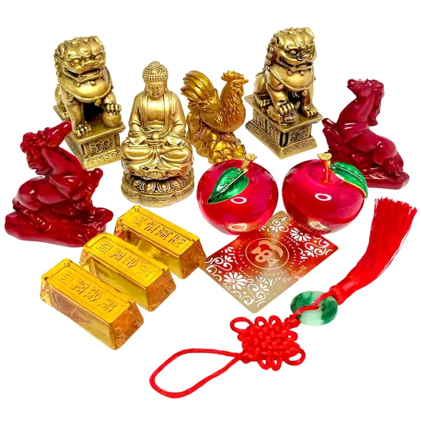 Set statuete Buddha cu 2 cai rosii si 2 mere, caini fu, cocos si 3 lingouri aurii, card sanatate si nod mistic rosu 