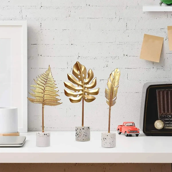 Decor birou pana aurie din metal, 27 cm 
