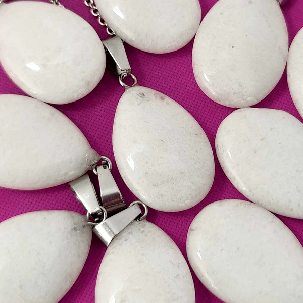 Pandantiv Selenit, piatra vindecătoare a relațiilor, cristal natural oval 25 mm