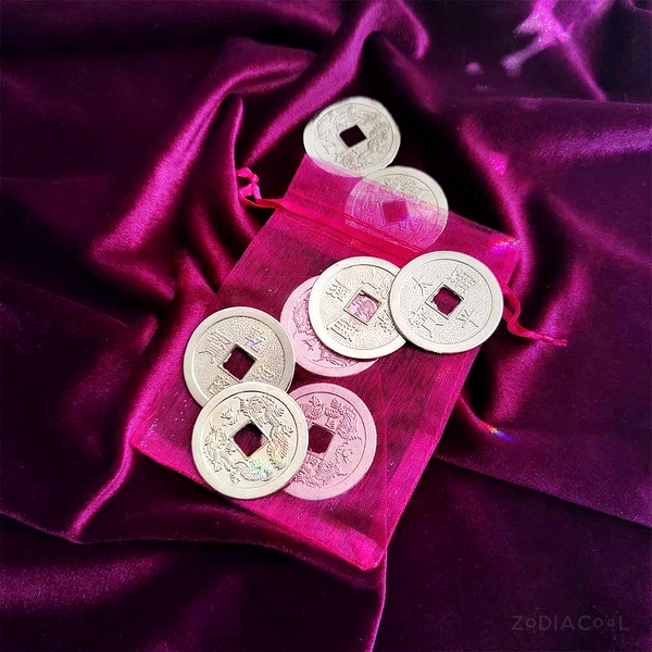 Sac cu 8 monede chinezesti argintii 40 mm, set amulete bani pentru bunastare si armonie