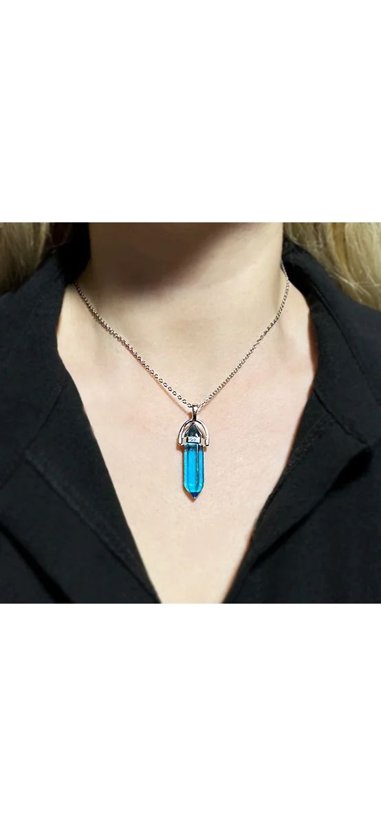 Pandantiv cuarț albastru, piatra exprimării clare, cristal natural hexagonal dublu vârf  34 mm