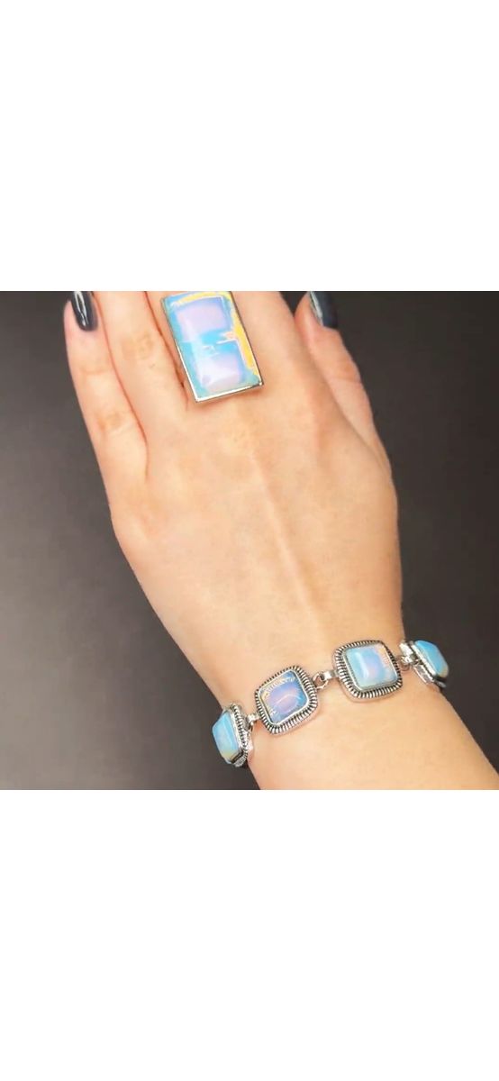 Set brățară și inel Opal, ajustabile pe diverse marimi, in cutie bijuterii