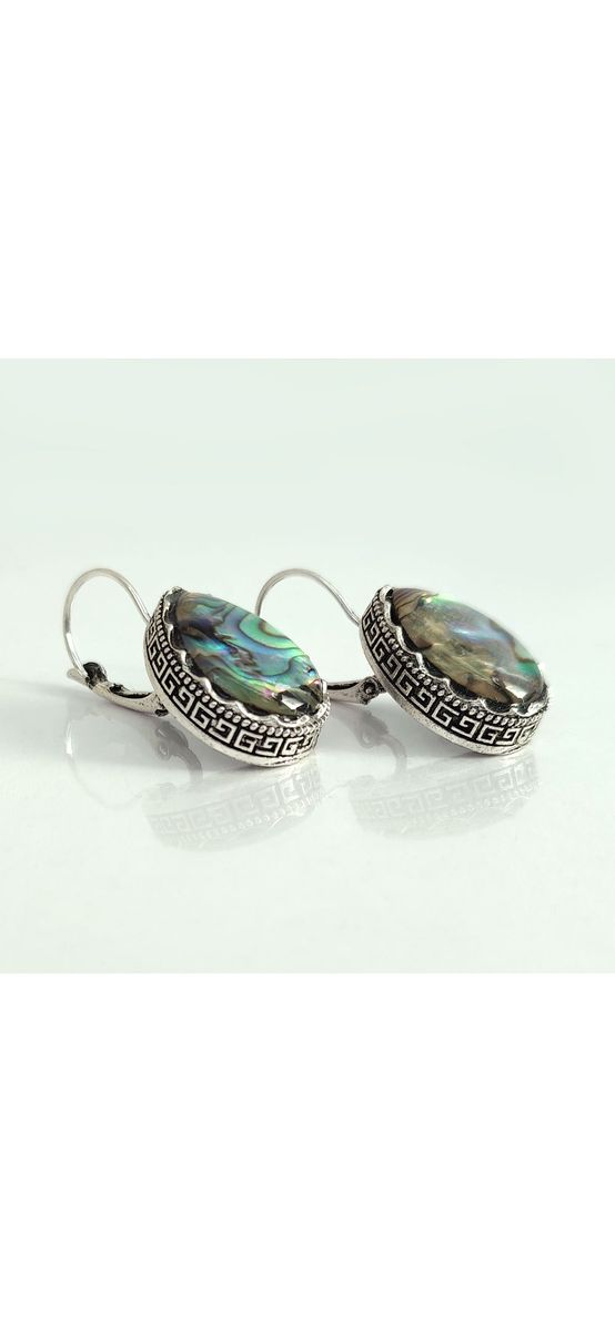 Cercei Mother of Pearl sau nacru sidef, piatra liniștii interioare și tortiță argintie, oval picătura 2 cm