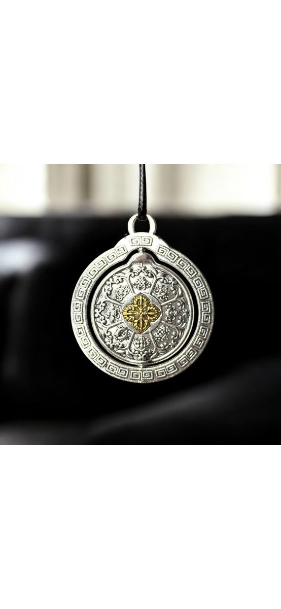 Amuleta 8 simboluri norocoase tibetane Ashtamangala, multiplicarea norocului, se roteste, metal premium argintiu snur