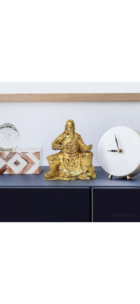 Statuetă înțelept Kuan Kung, obiect feng shui pentru câștiguri în afaceri și bogăție, rășină aurie 12 cm