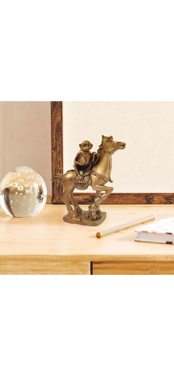 Maimuta pe cal cu piersica, obiect feng shui pentru promovare rapida in cariera si  succes in afaceri, statueta auriu